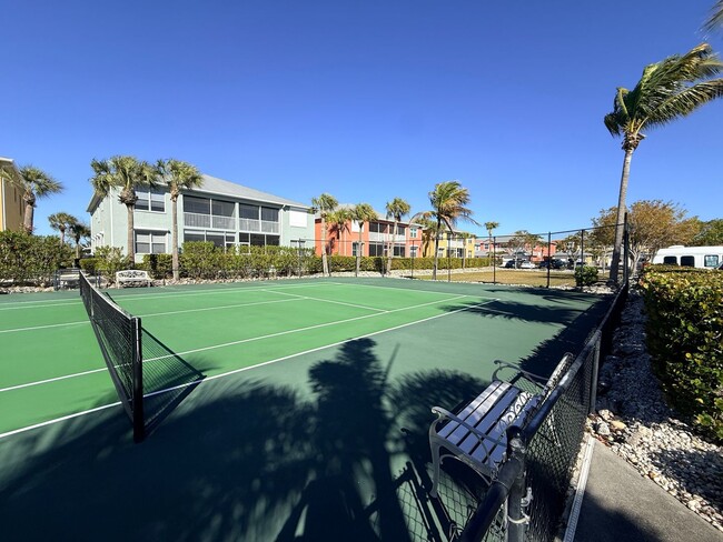 Photo - Waterfront Condo 3/2/1 - FULLY FURNISHED! - (Available annually or monthly) Unidad 1512 - Reservation Spot 1