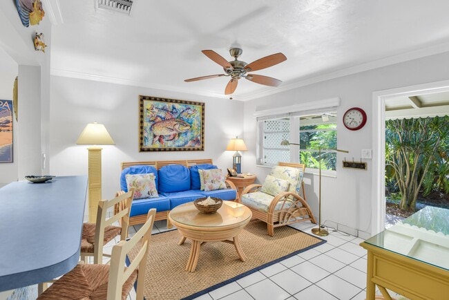 Building Photo - 1225 Hillsboro Mile Rental