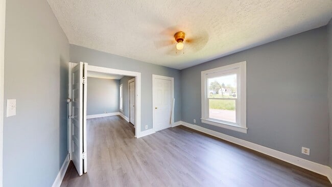 Photo - 516 Daisy St