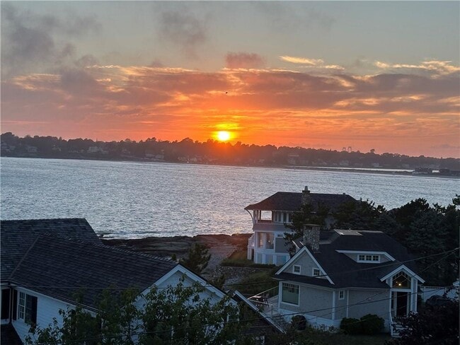 Photo - 249 Tuckerman Ave Unidad 5