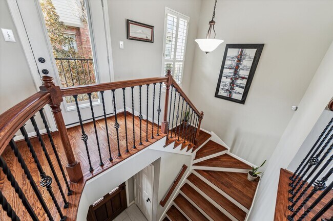 Photo - 920 Cohn St