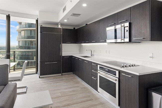 Photo - 45 SW 9th St Unit 4006