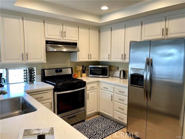 17 Fallbrook