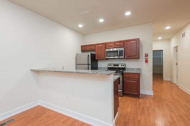 Building Photo - 1405 N Sydenham St Unit A1