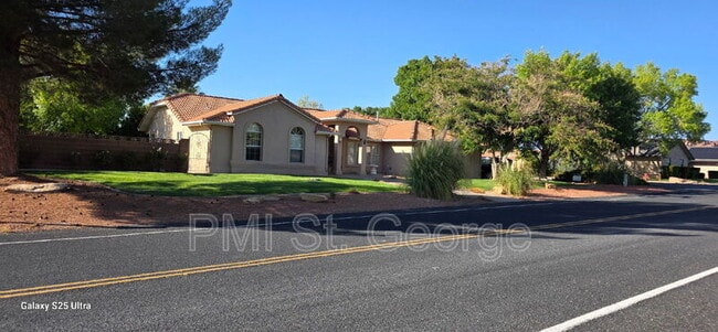 Photo - 1569 Tamarisk Dr
