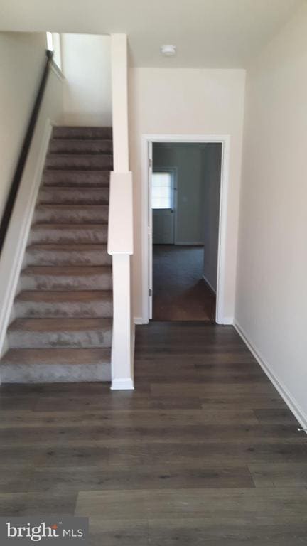 Building Photo - 829 Admiral's Quay Dr