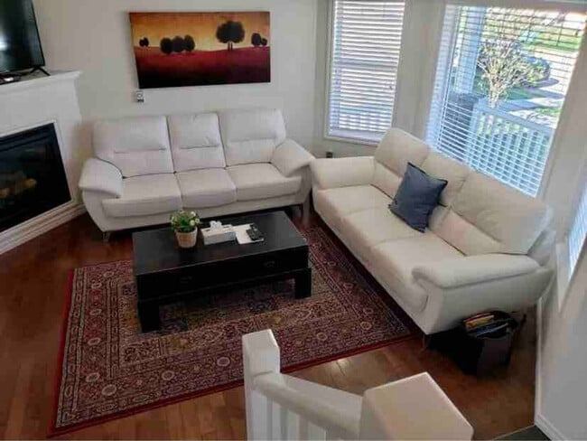 Photo - 430 Songhurst Pl Unit SI FL2-ID1564649P