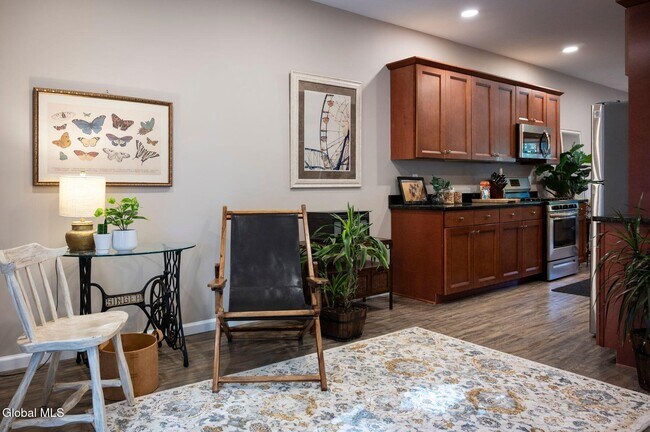 Photo - 166 Jefferson St Unidad 4