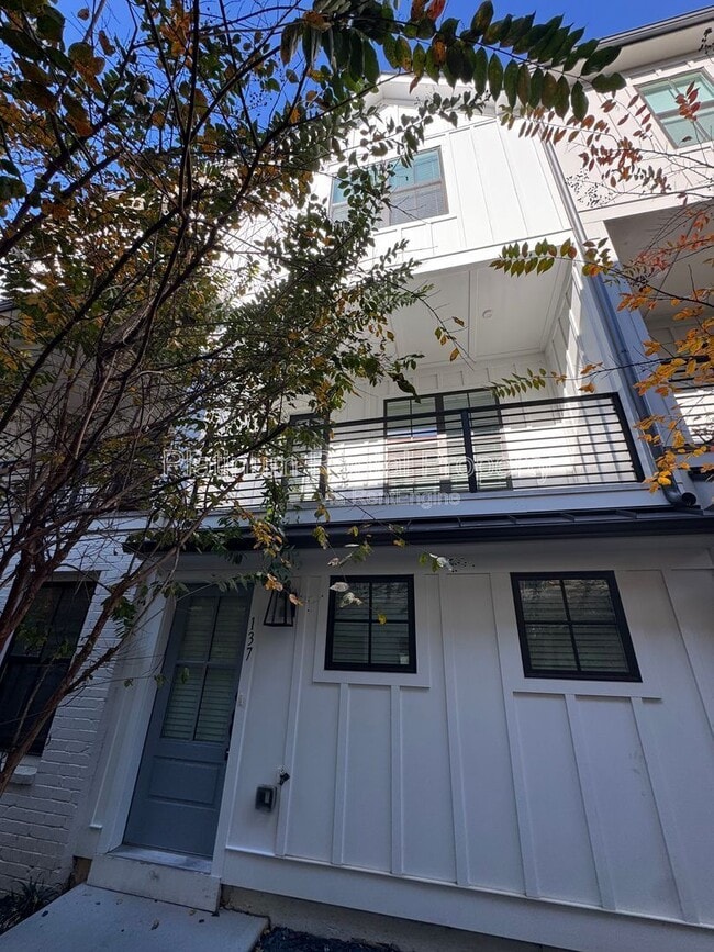 Photo - 137 Pacer Pl Casa Adosada