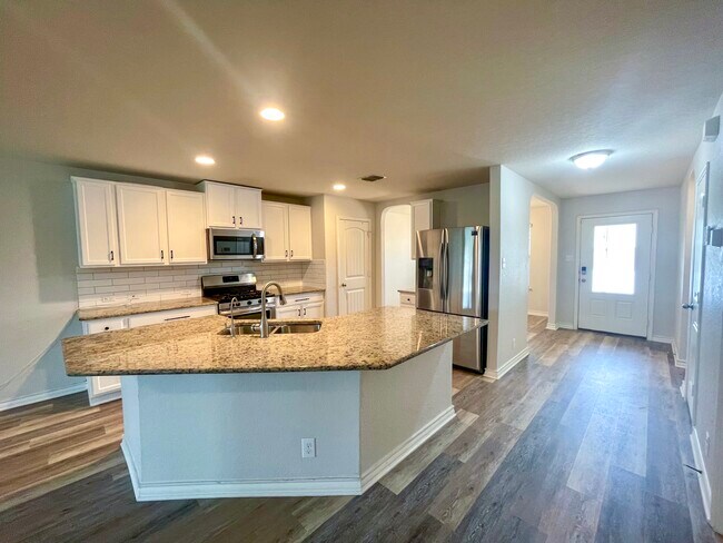 Photo - 402 Fly Catcher