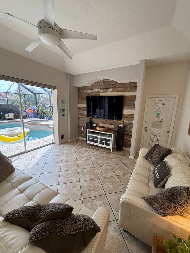 Photo - 5522 Eastwind Dr