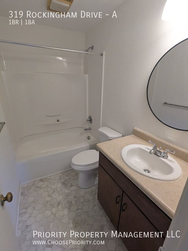 Photo - 319 Rockingham Dr Unit A