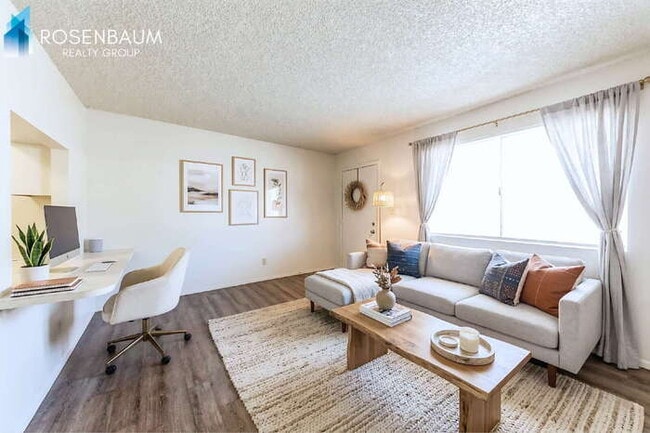 Photo - 9230 N 6th St Unidad 3
