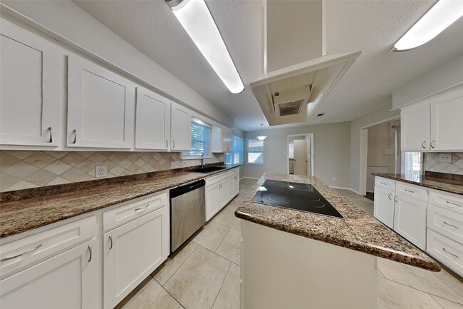 Photo - 3315 Redwood Lodge Dr