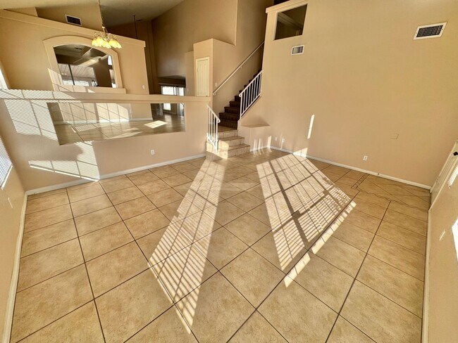 Photo - Charming home in a desirable Henderson neighborhood
