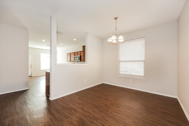 Photo - 5929 Misty Breeze Dr