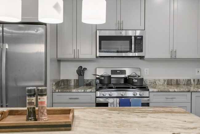 4400 Weyburn Dr Unit SI FL1-ID1395478P
