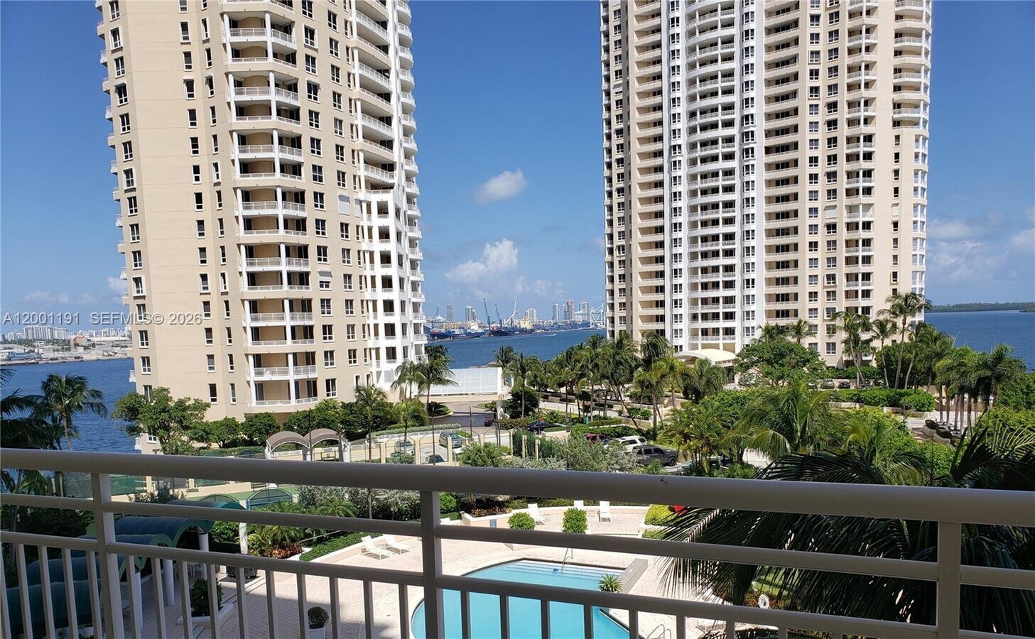 Photo - 888 Brickell Key Dr Unit 905