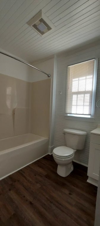 Photo - 509 W 3rd St