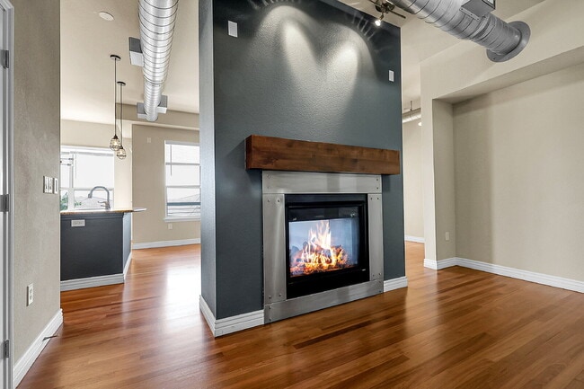 Photo - $1,740.95, 1 Bed, 1 Bath Condo in Englewood with AC and In Unit Laundry! Unidad 229