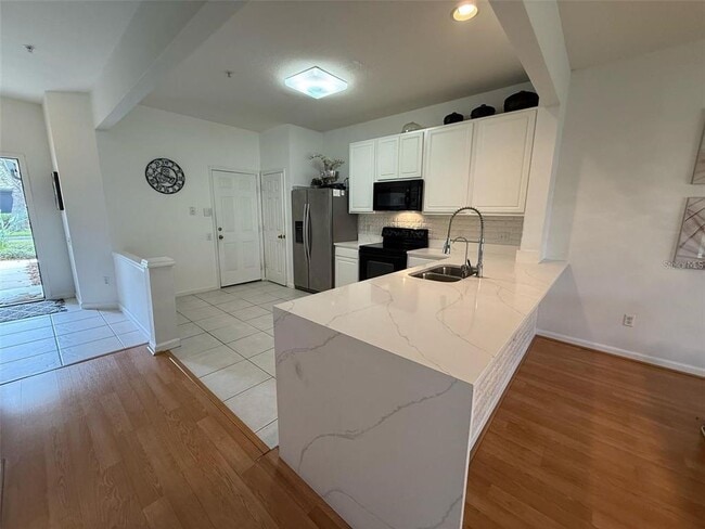 Photo - 6235 Goethe St