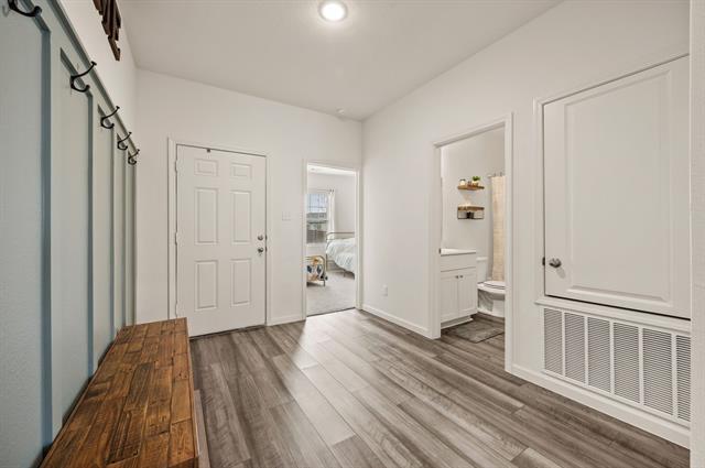 Photo - 4724 Swan Nck Dr