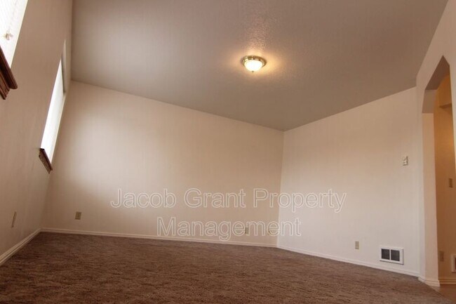 Photo - 627 Hoopes Ave