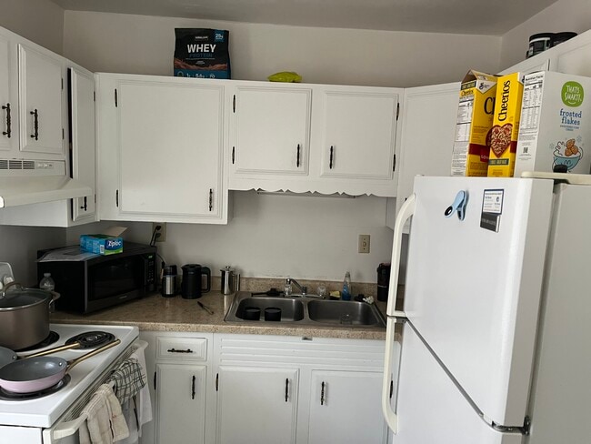 Photo - 2603 Knapp St