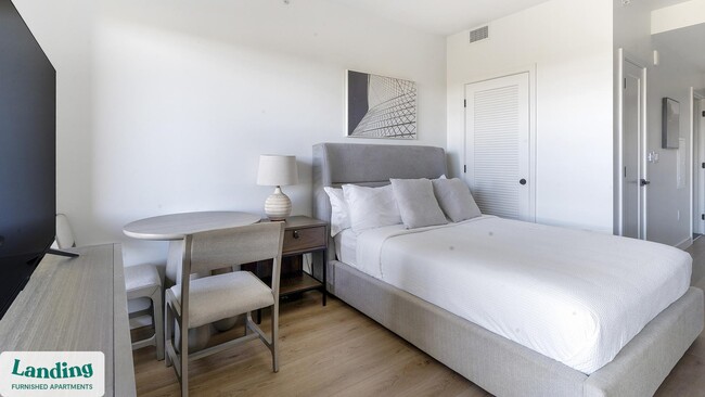 Photo - 632 Howard Rd SE Unidad 534