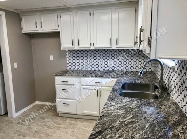 Photo - Beautiful 3 Bedroom Duplex in Olathe-Avail...