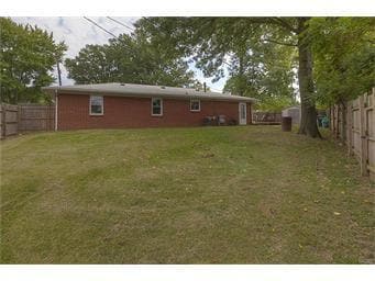 Photo - 901 Peony Dr