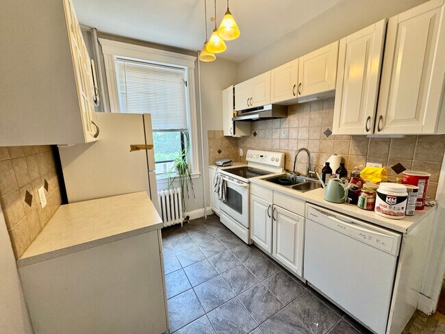 Photo - 6 Sutherland Rd Unit 3