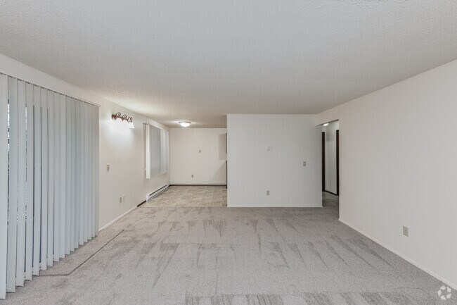 2BR, 1BA - 1,024 - Living Room