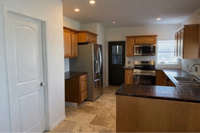 Photo - 714 E Eason Ave