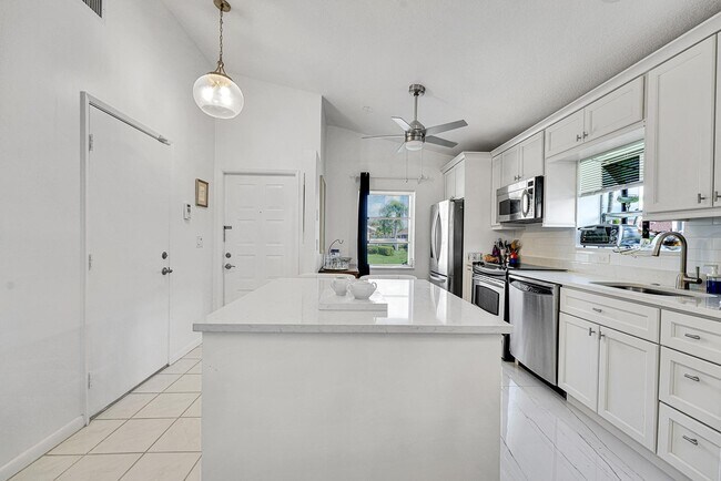 Building Photo - 8088 Sweetbriar Way