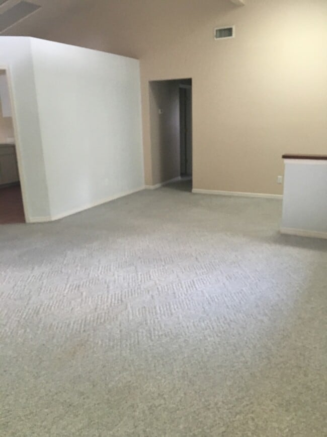 Photo - Three Bedroom Two Bath Home in N Lakeland