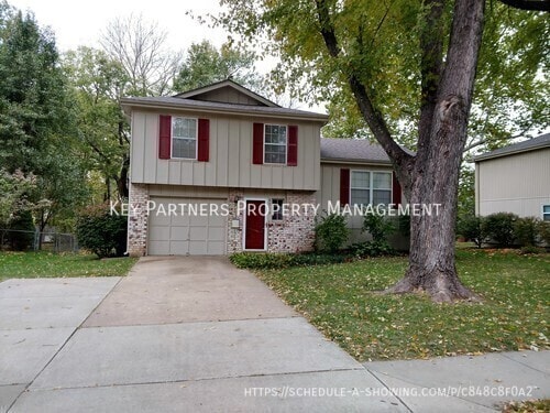 Building Photo - 8914 Gillette St