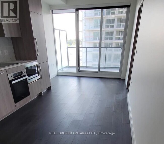 Photo - 85 McMahon Dr Unit 1008