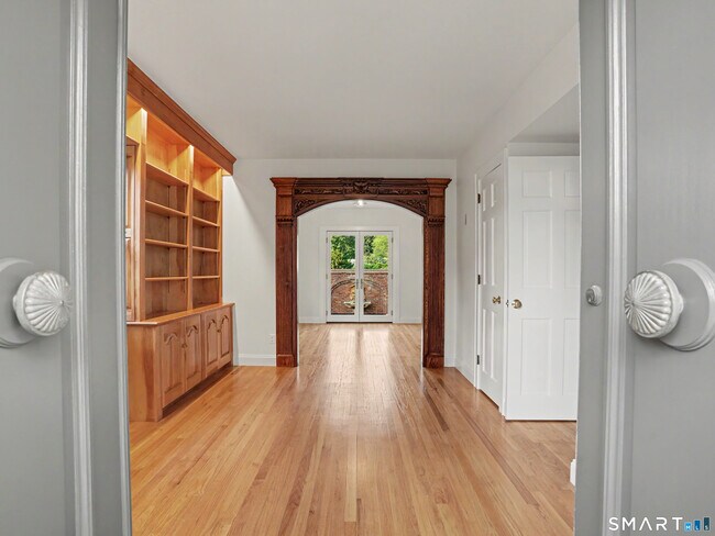 Photo - 38 W Morgan Ave