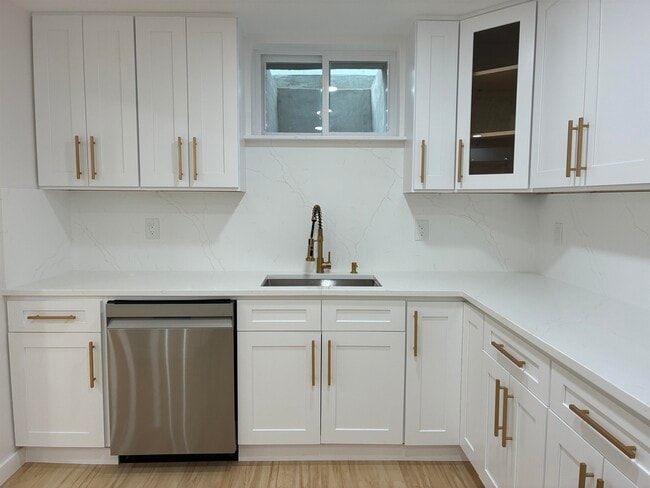 Photo - 716 11th St Unit 1
