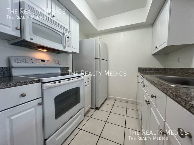 Photo - 6061 Windhover Dr Unidad 10