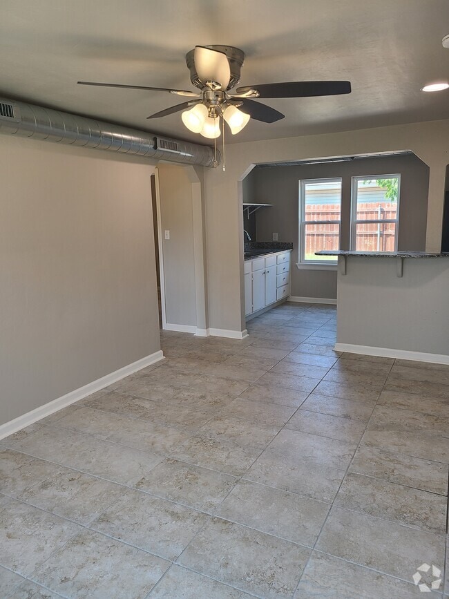 Building Photo - 2211 N Classen Blvd Unit 1 Rental