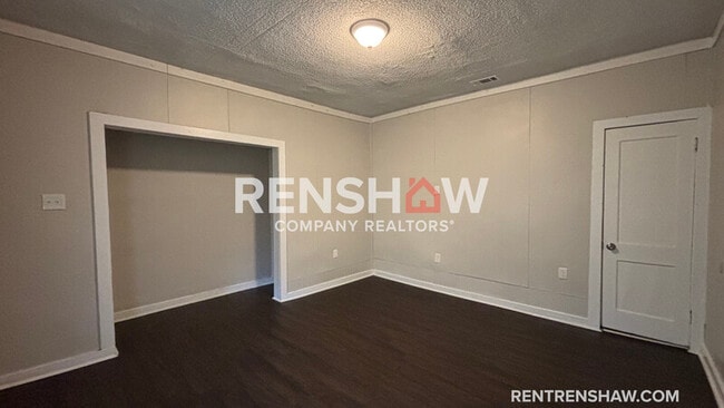 Photo - 689 Baltimore St