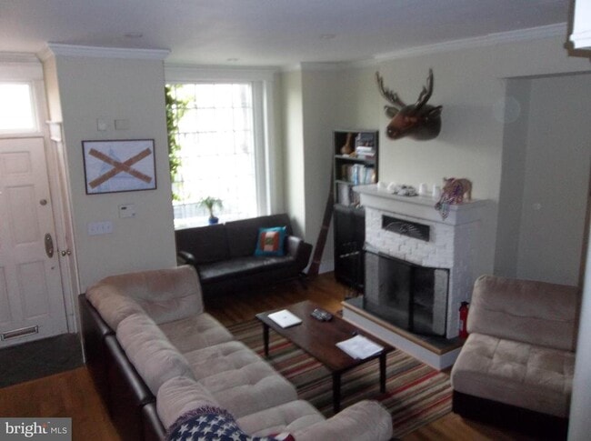 Photo - 623 Morris Pl NE