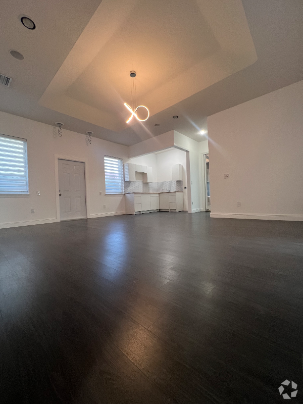 Building Photo - 5004 SW 134th Ct Unit 5004 sw 134 st Rental