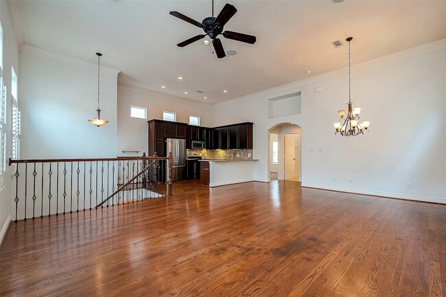 Photo - 5608 Kansas St