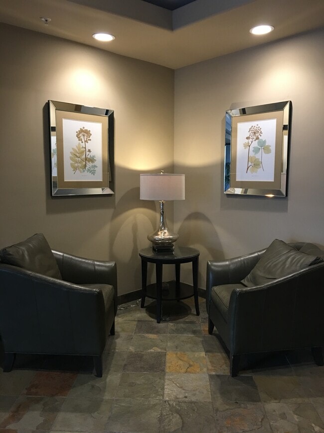 Photo - 1817 Selby Ave Unit 403