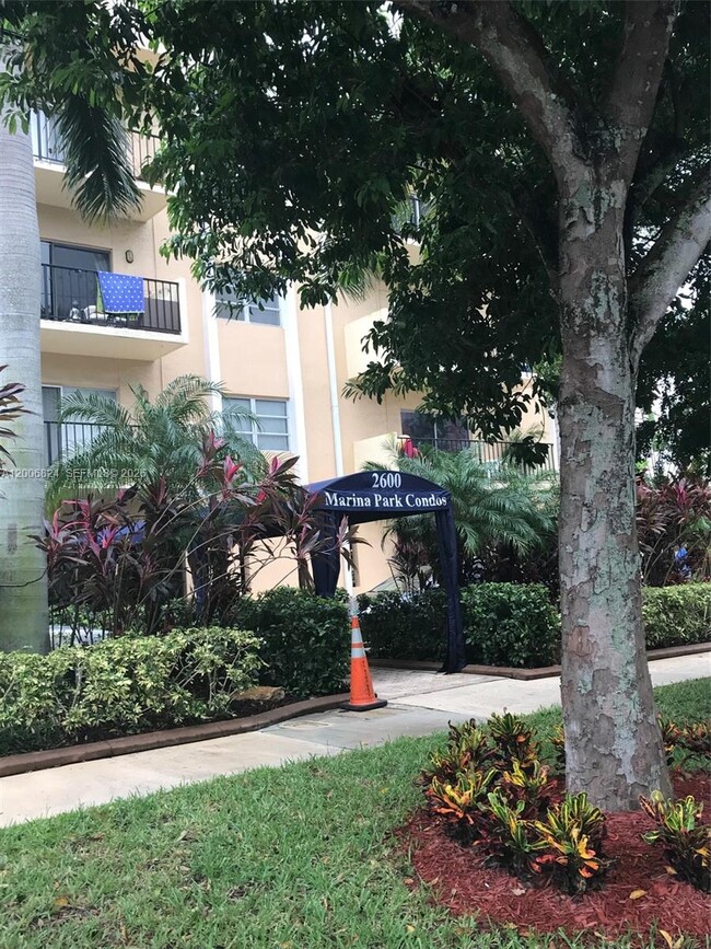 Photo - 2600 NE 135th St Unit 3F-A