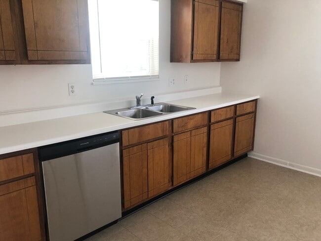 Kitchen - 3715 Perry Worth Rd Unit 3715 Perry Worth Road