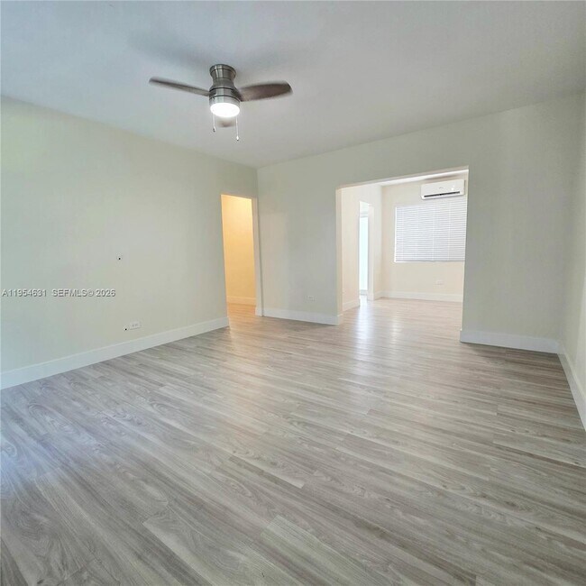 Photo - 2140 Biarritz Dr Unit 1